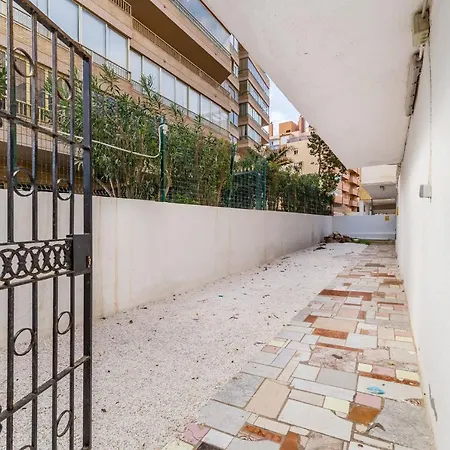 Apartmentos Vistamar Apartment *
