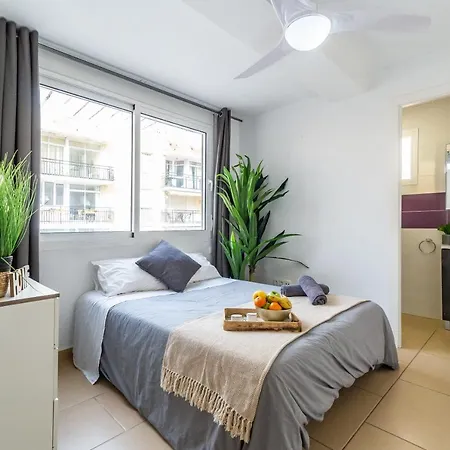 Apartmentos Vistamar Apartment *